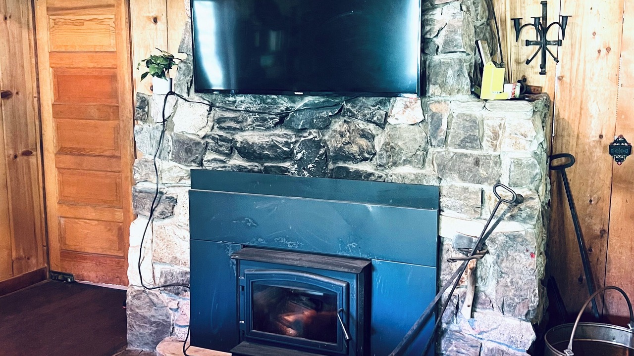 Photo of Livingroom in Camp Nelson