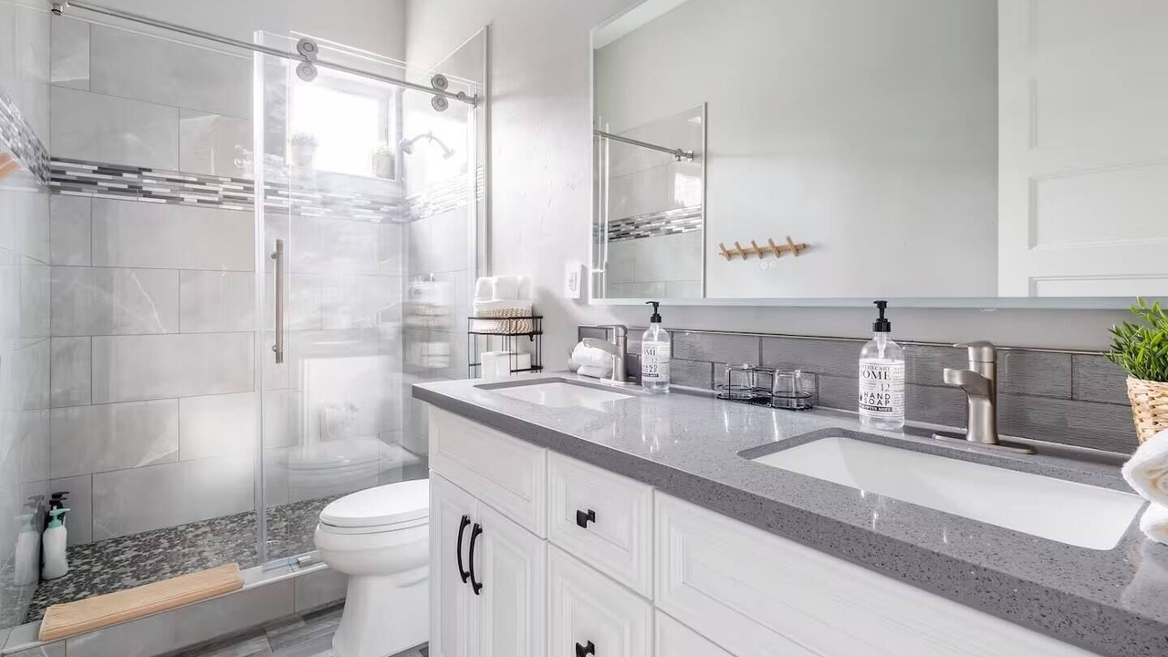 Photo of Bathroom in Central Sacramento