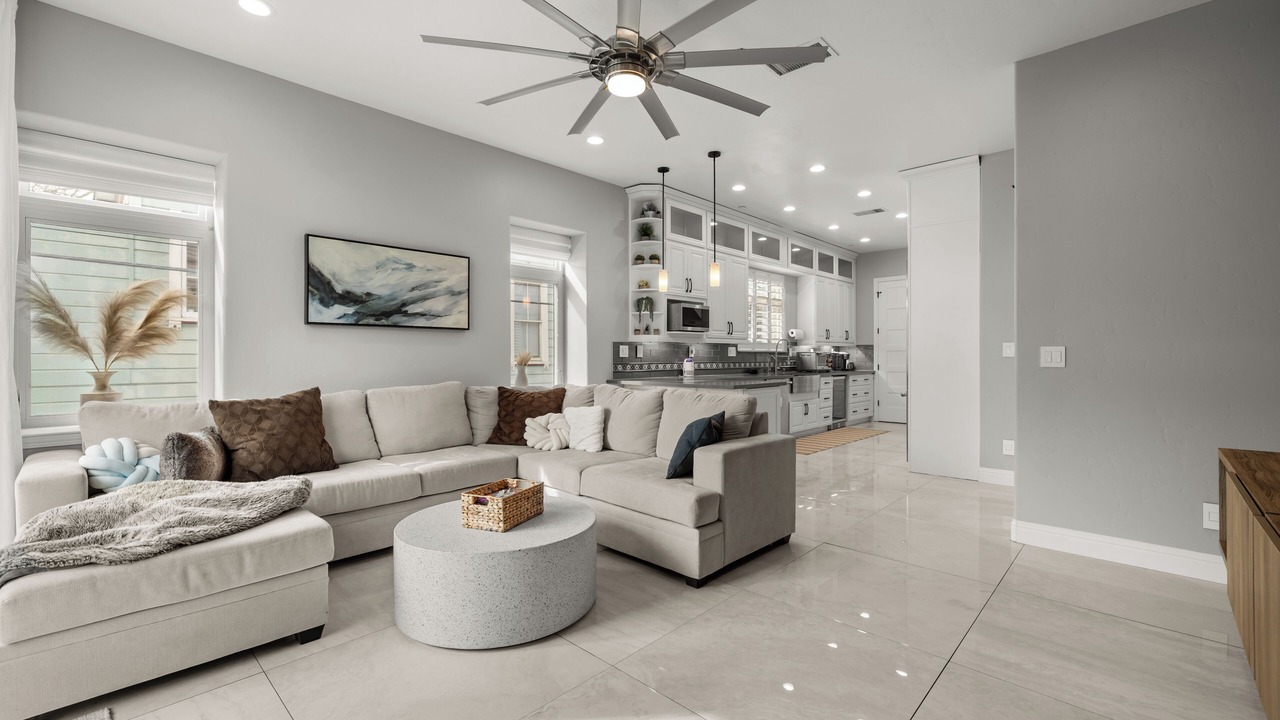 Photo of Livingroom in Central Sacramento