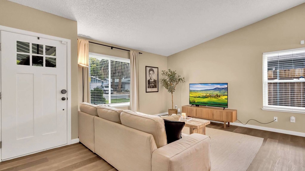 Photo of Livingroom in South Natomas