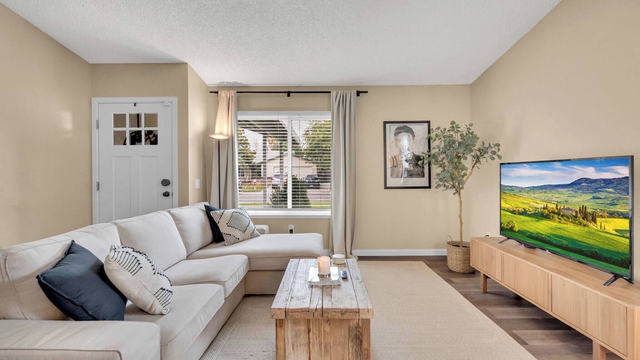 Photo of Livingroom in South Natomas