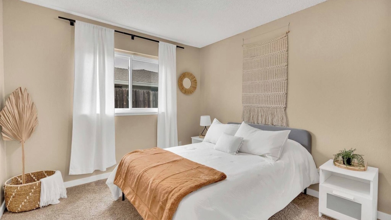 Photo of Bedroom in South Natomas