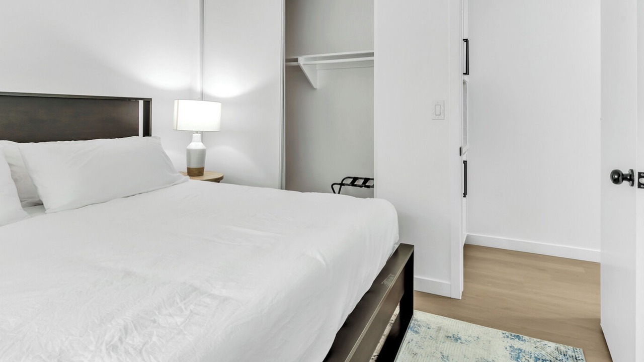 Photo of Bedroom in Allied Gardens