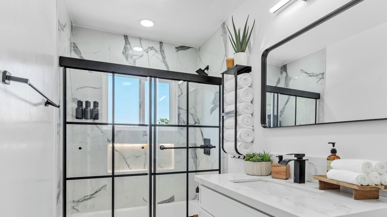 Photo of Bathroom in Allied Gardens