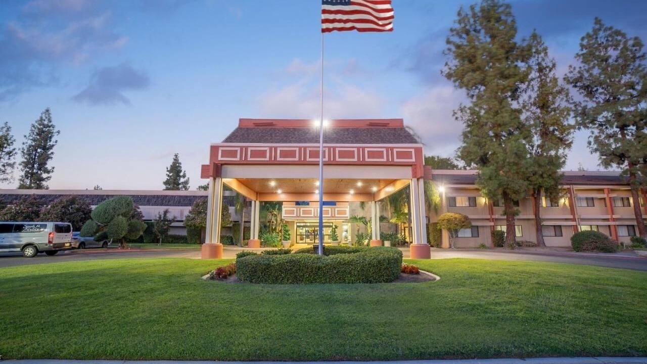 Photo of Outdoor in Raisin