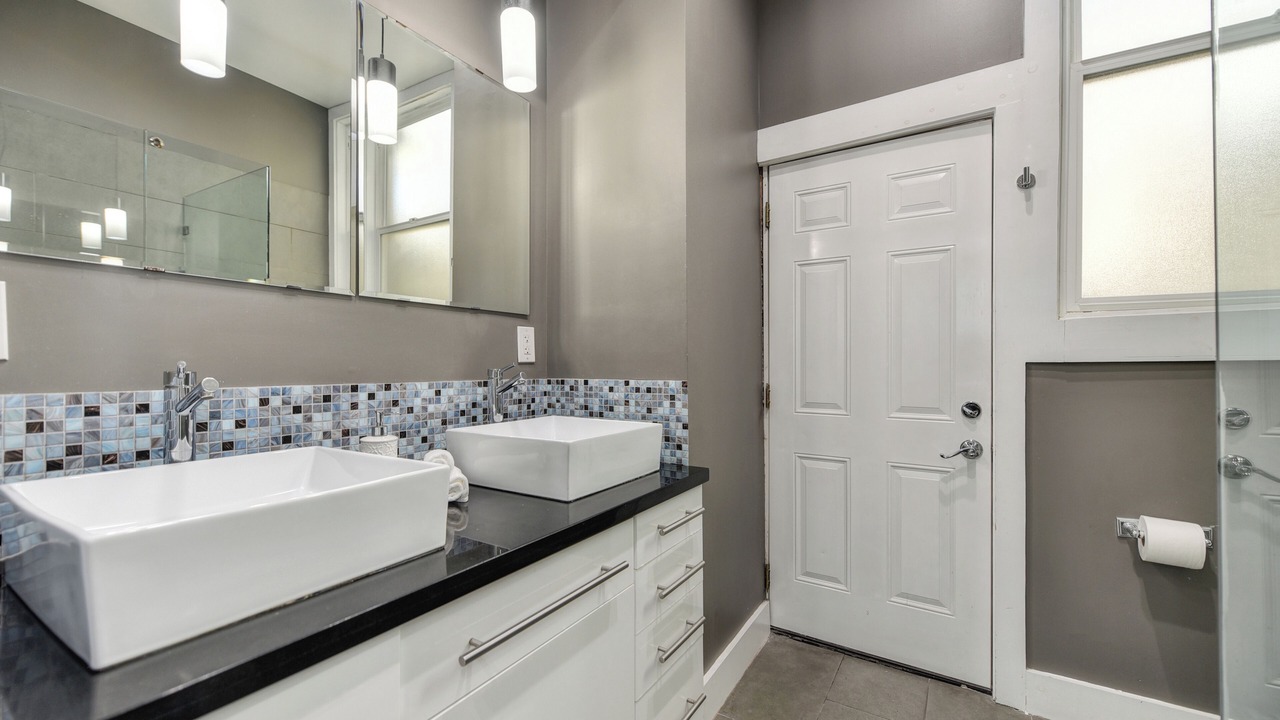 Photo of Bathroom in Nob Hill