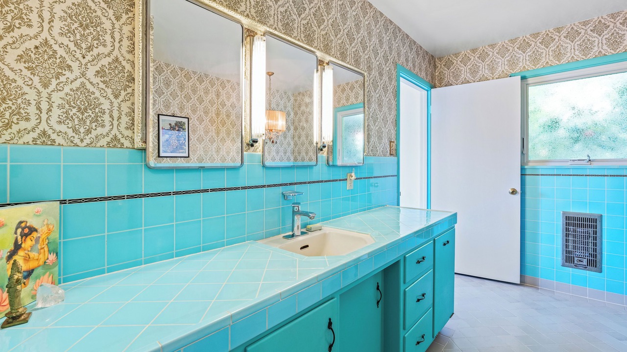 Photo of Bathroom in Point Reyes Station