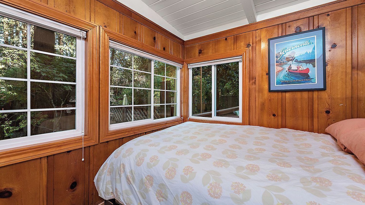 Photo of Bedroom in Northwood