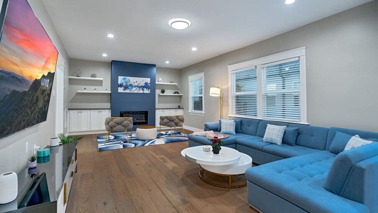 Photo of Livingroom in Wilshire