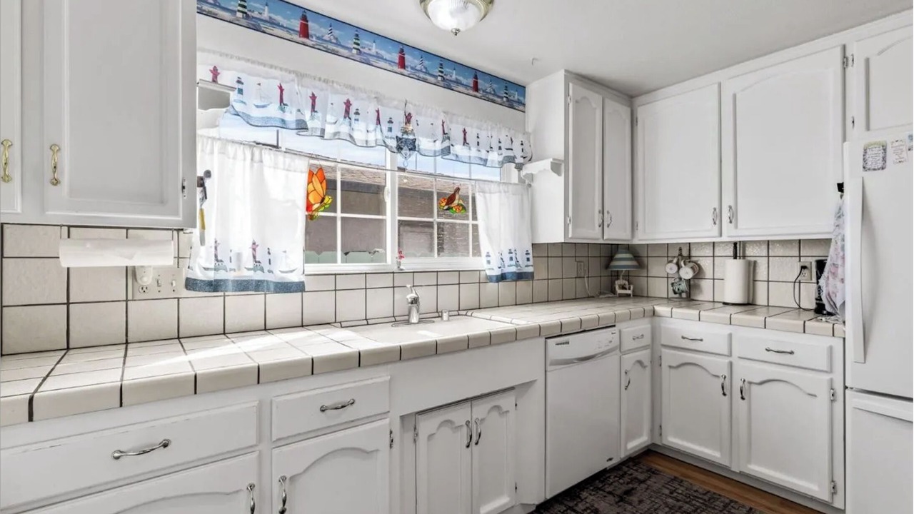 Photo of Kitchen in Marina