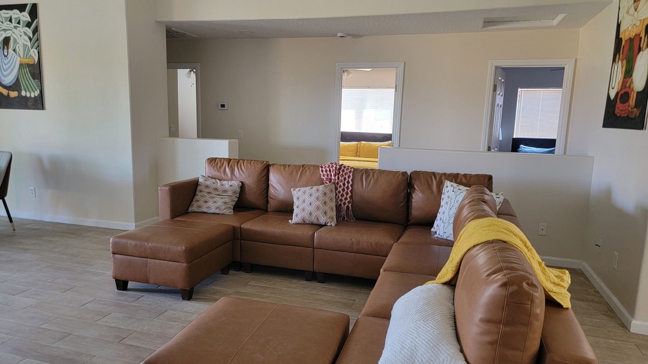 Photo of Livingroom in Victorville