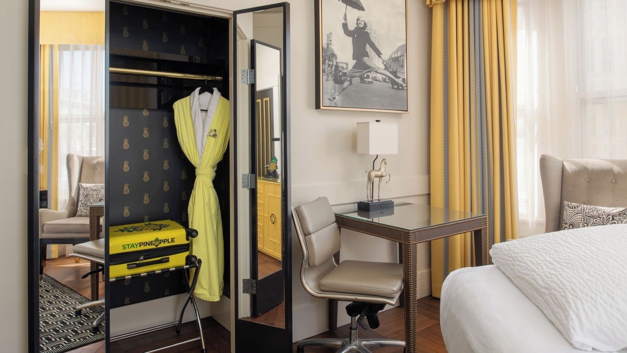 Photo of Bedroom in Tenderloin