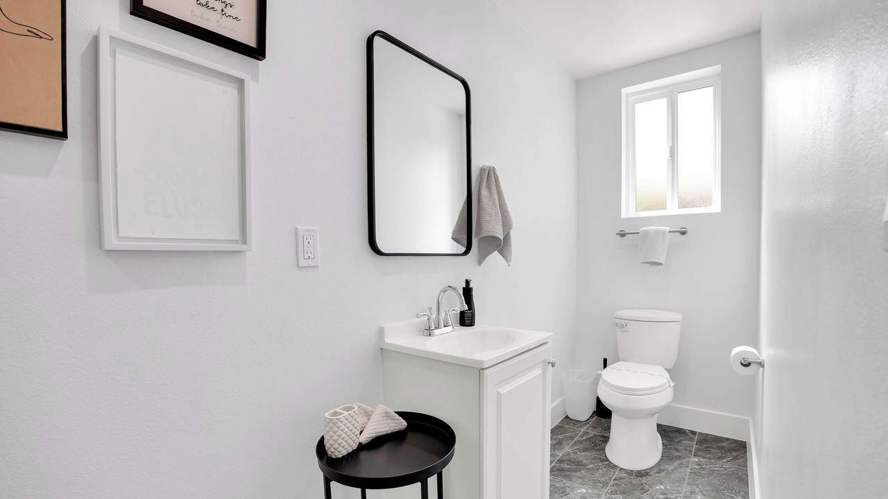 Photo of Bathroom in Historic Filipinotown