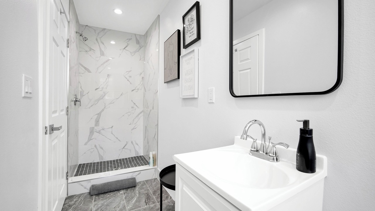 Photo of Bathroom in Historic Filipinotown