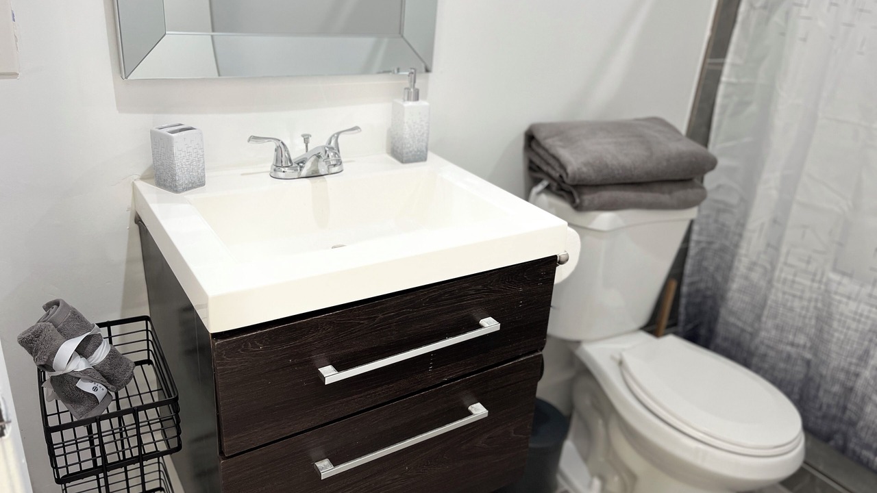 Photo of Bathroom in Reseda