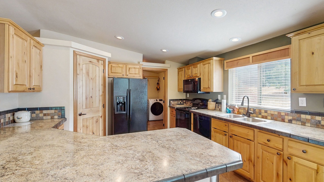 Photo of Kitchen in Willow Creek