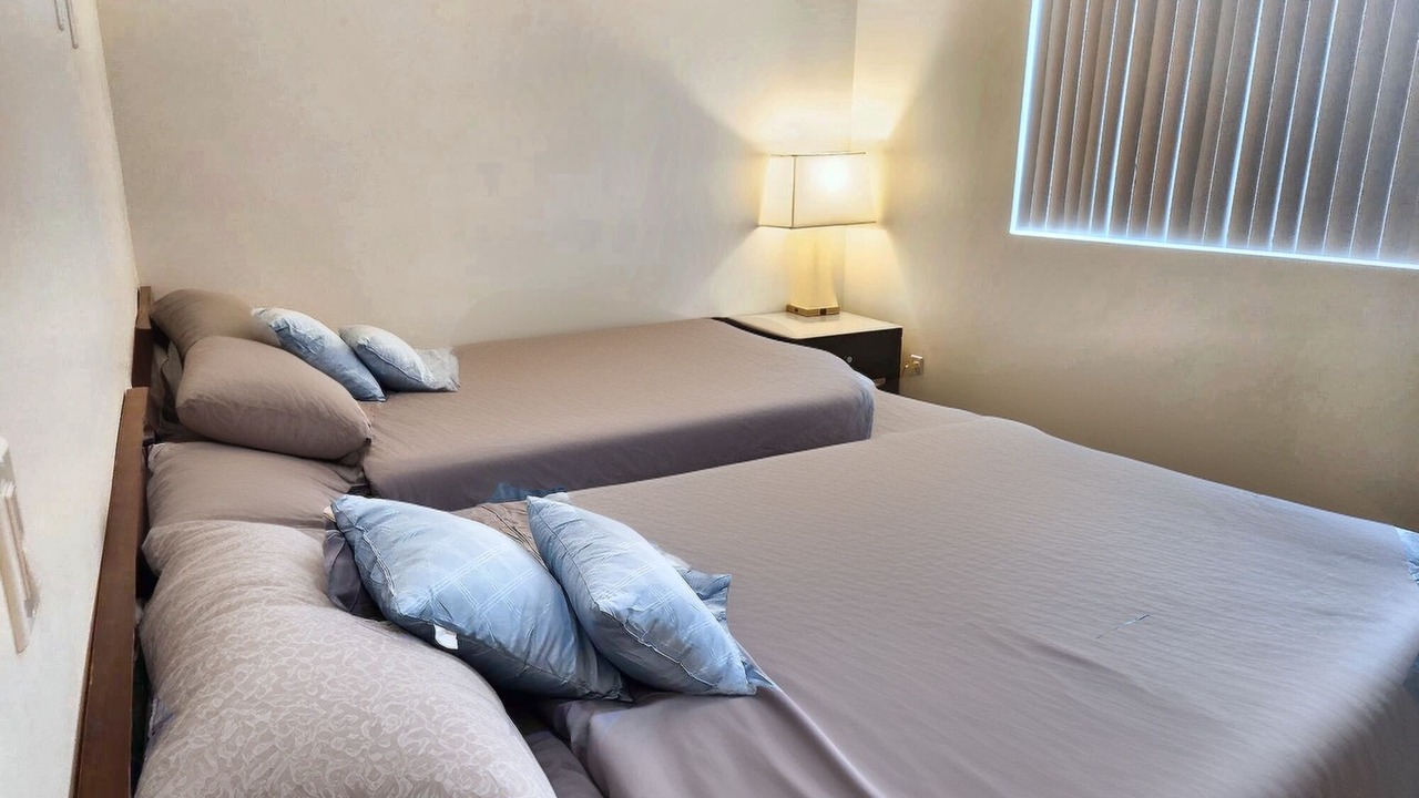 Photo of Bedroom in Pico-Union