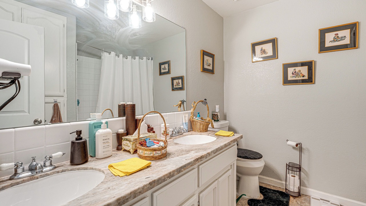 Photo of Bathroom in Coulterville