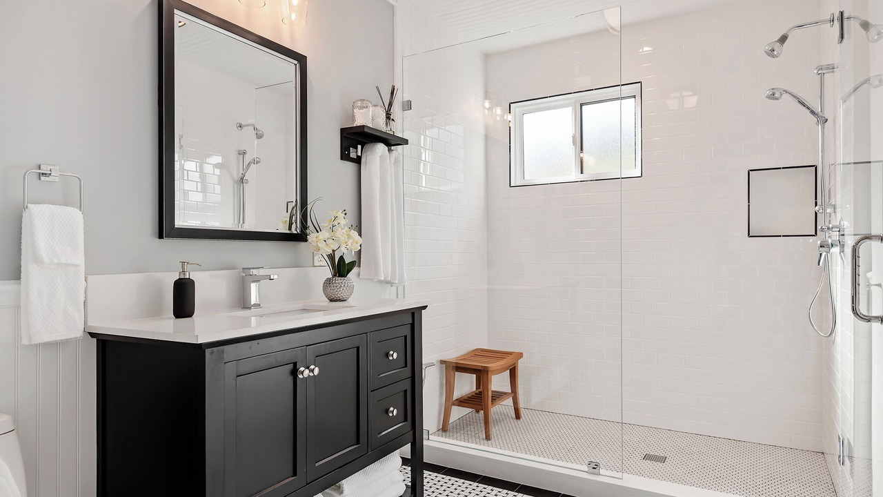 Photo of Bathroom in Oak Park