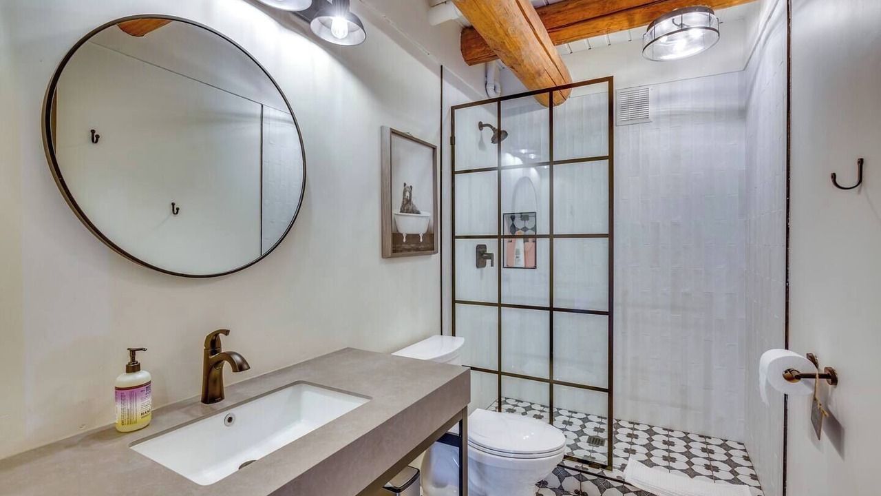 Photo of Bathroom in Alpine
