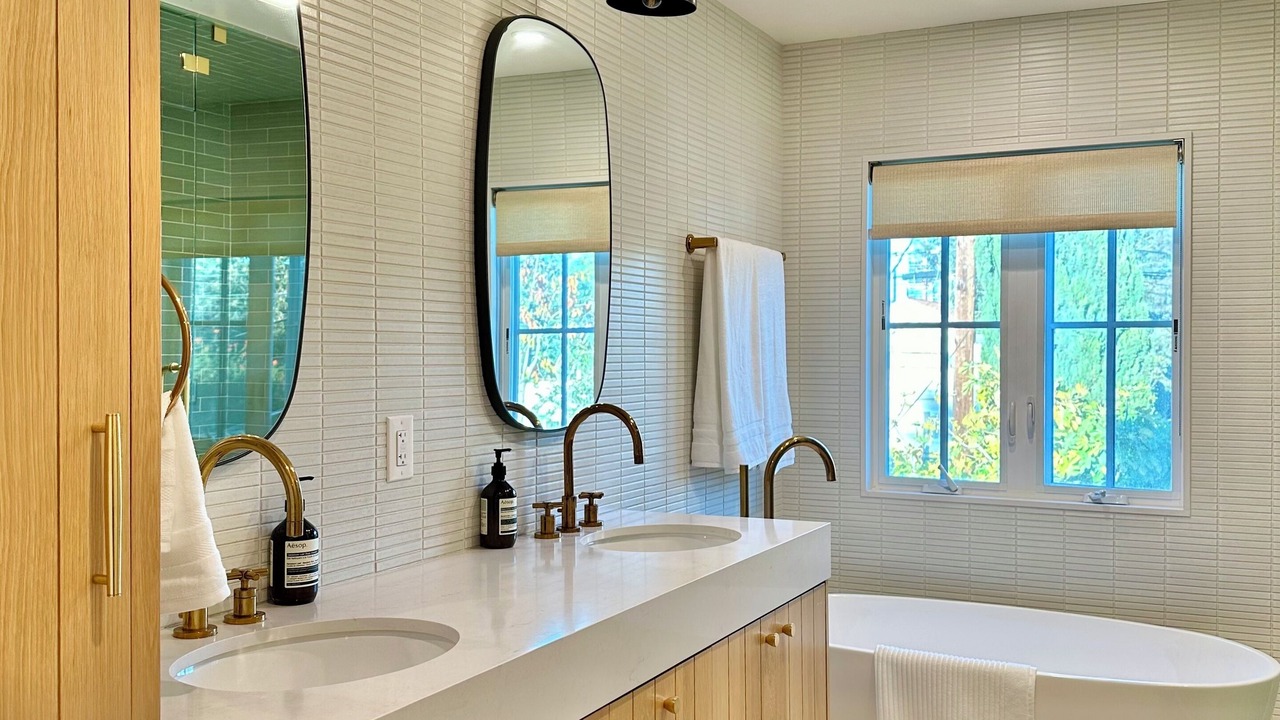 Photo of Bathroom in West Los Angeles