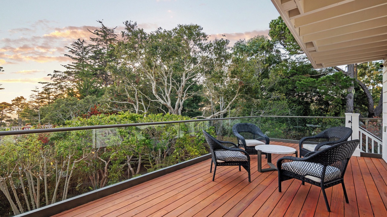 Photo of Patio Balcony in Del Monte Forest