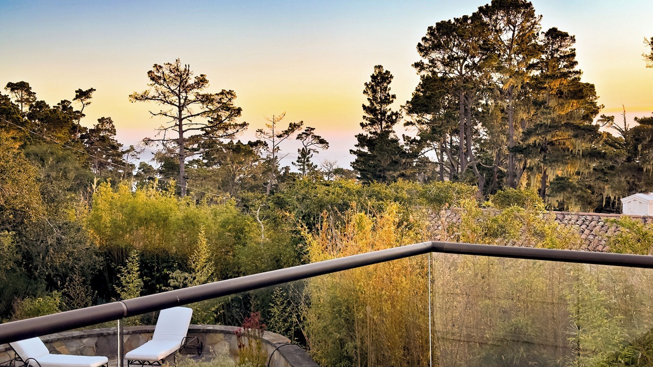 Photo of Patio Balcony in Del Monte Forest