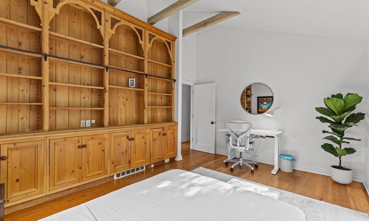 Photo of Bedroom in Topanga