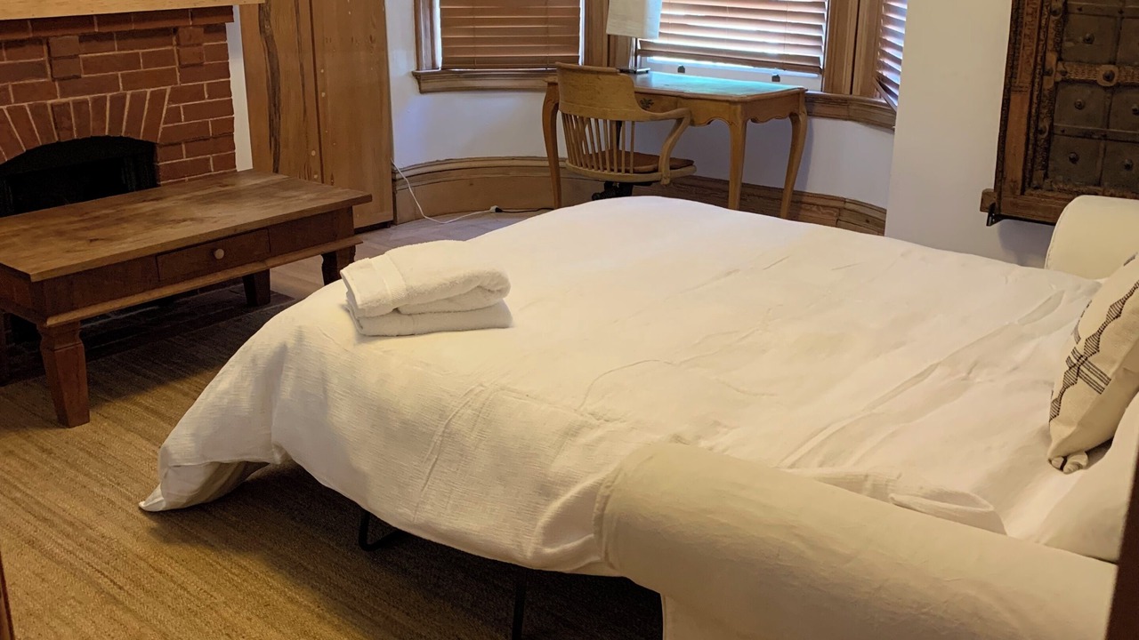 Photo of Bedroom in Russian Hill