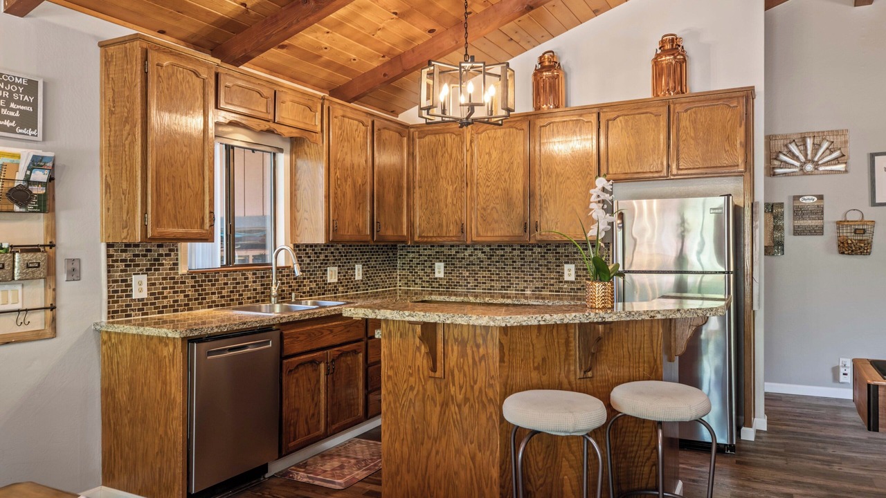 Photo of Kitchen in Groveland