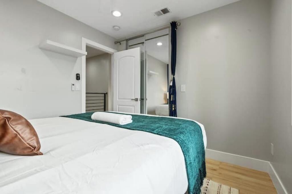 Photo of Bedroom in Townsend