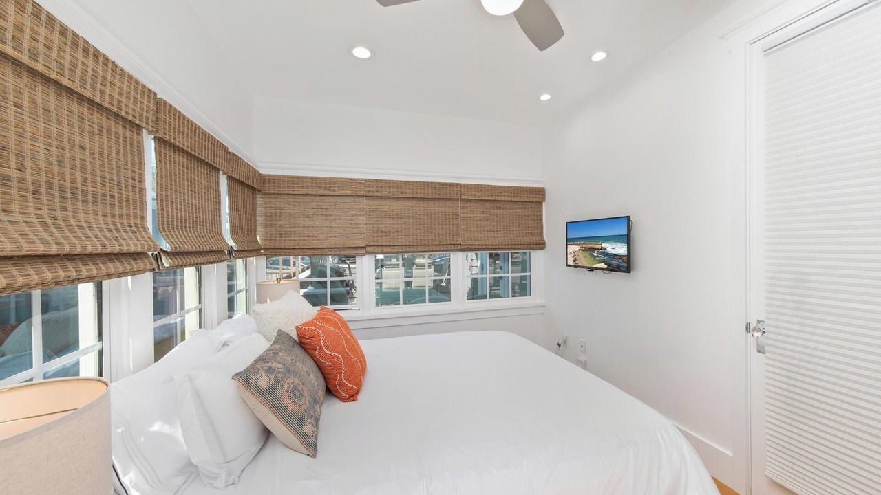 Photo of Bedroom in University Heights