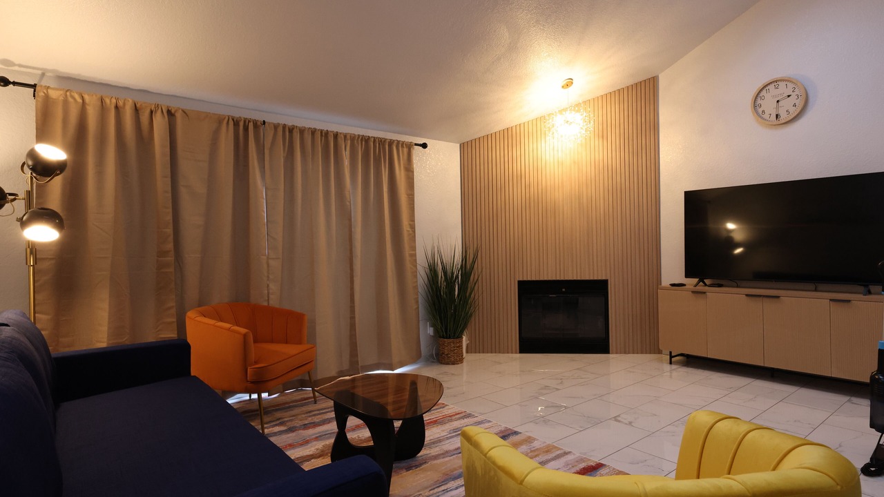 Photo of Livingroom in Arden-Arcade