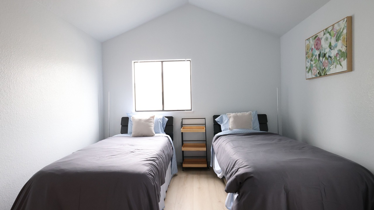 Photo of Bedroom in Arden-Arcade