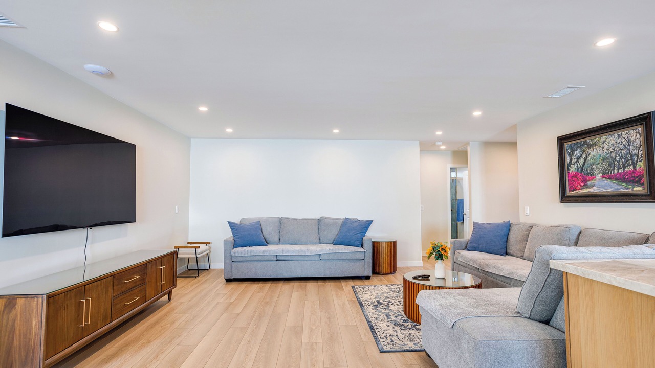 Photo of Livingroom in Country Club