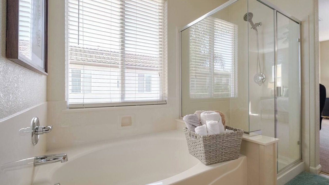 Photo of Bathroom in Natomas Creek