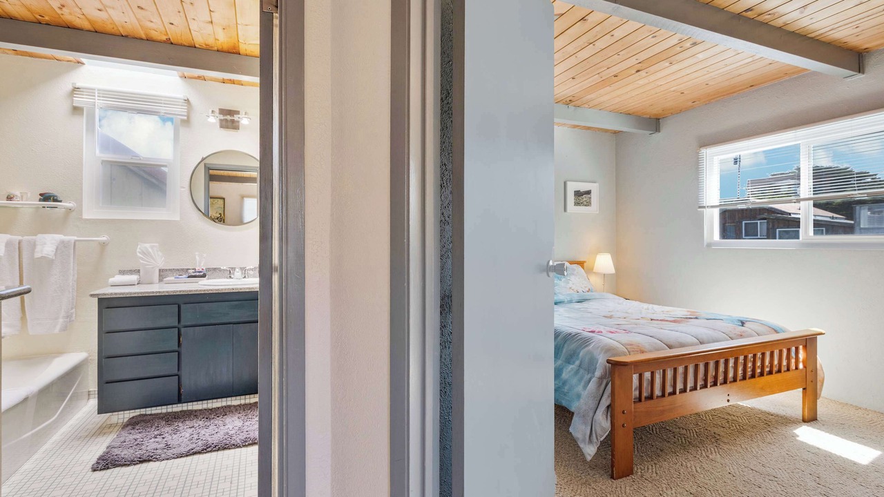 Photo of Bedroom in Salmon Creek