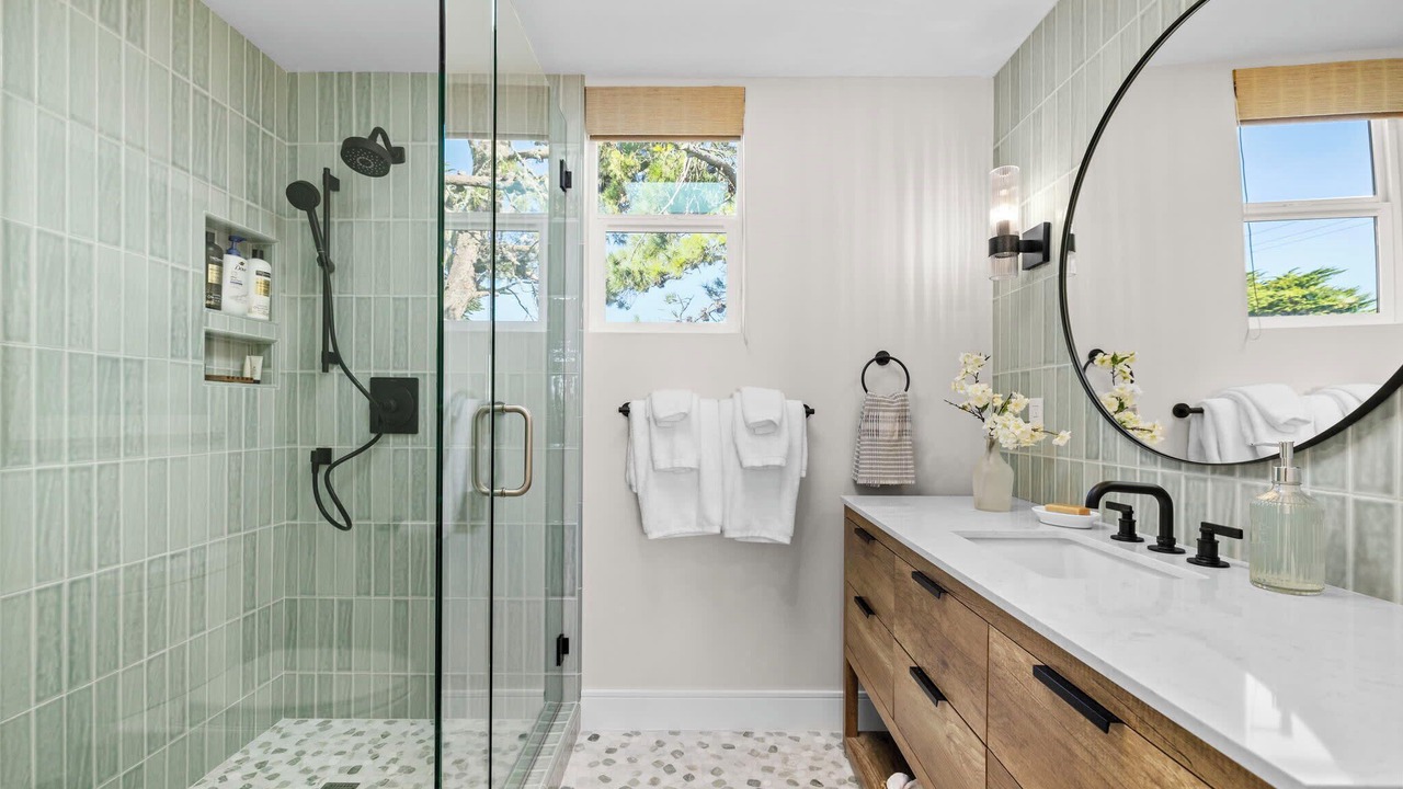 Photo of Bathroom in El Granada