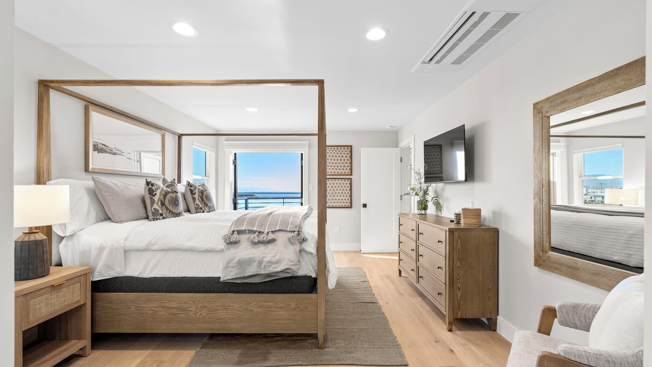 Photo of Bedroom in El Granada