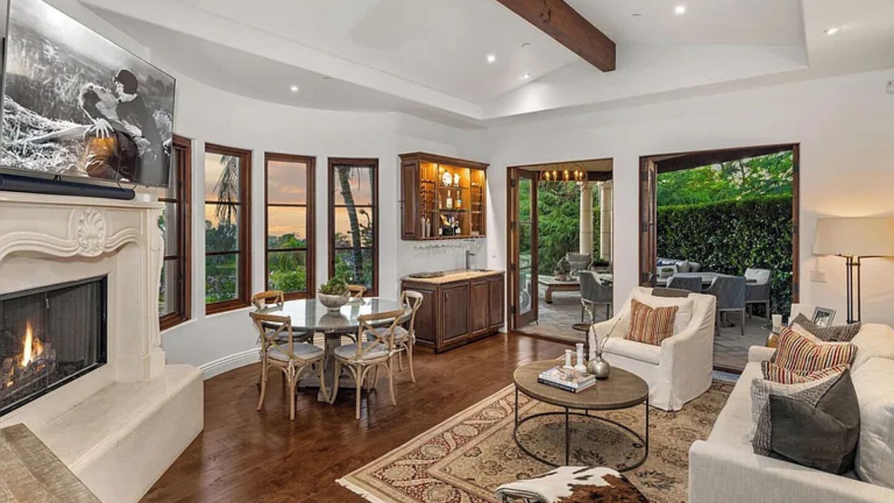 Photo of Livingroom in Toro Canyon