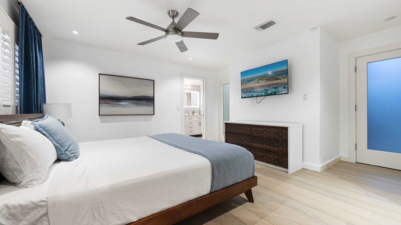 Photo of Bedroom in Sunset Cliffs