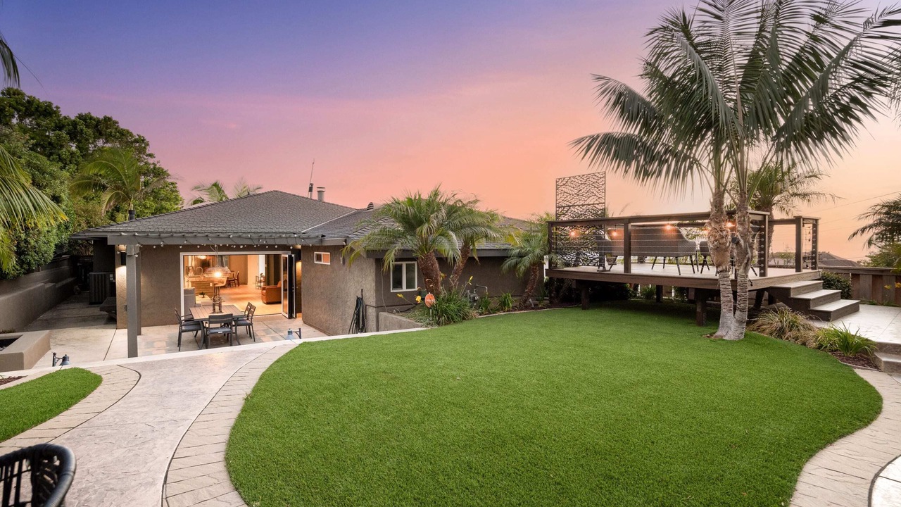 Photo of Patio Balcony in Sunset Cliffs