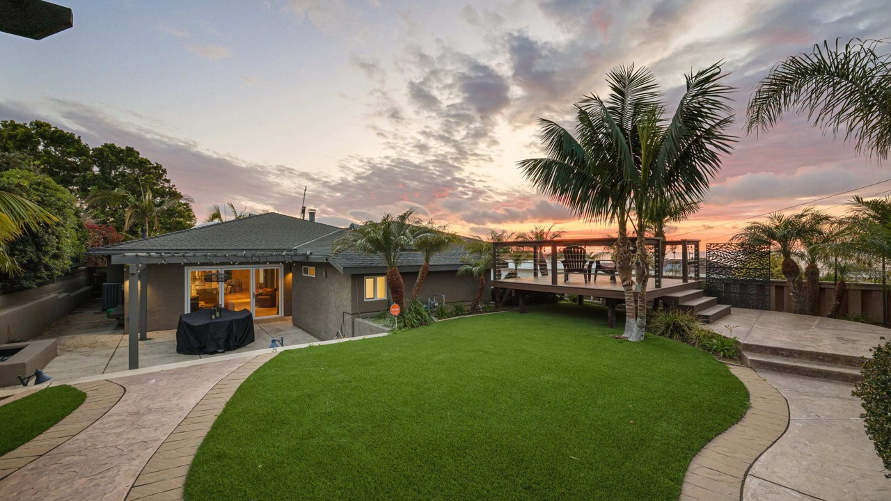 Photo of Patio Balcony in Sunset Cliffs
