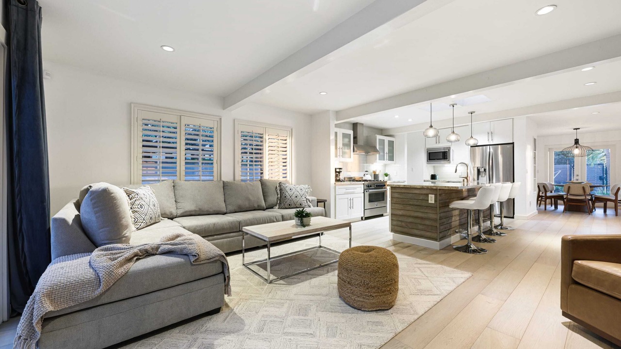 Photo of Livingroom in Sunset Cliffs