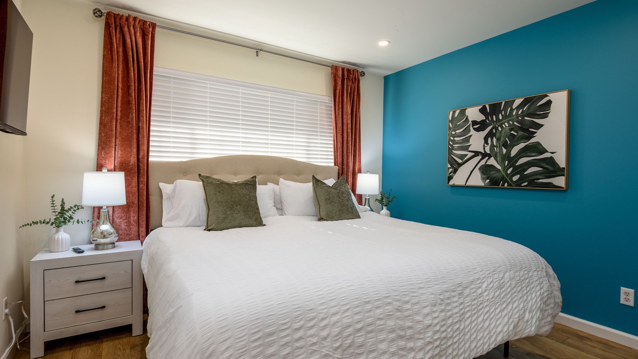 Photo of Bedroom in Farm Hills