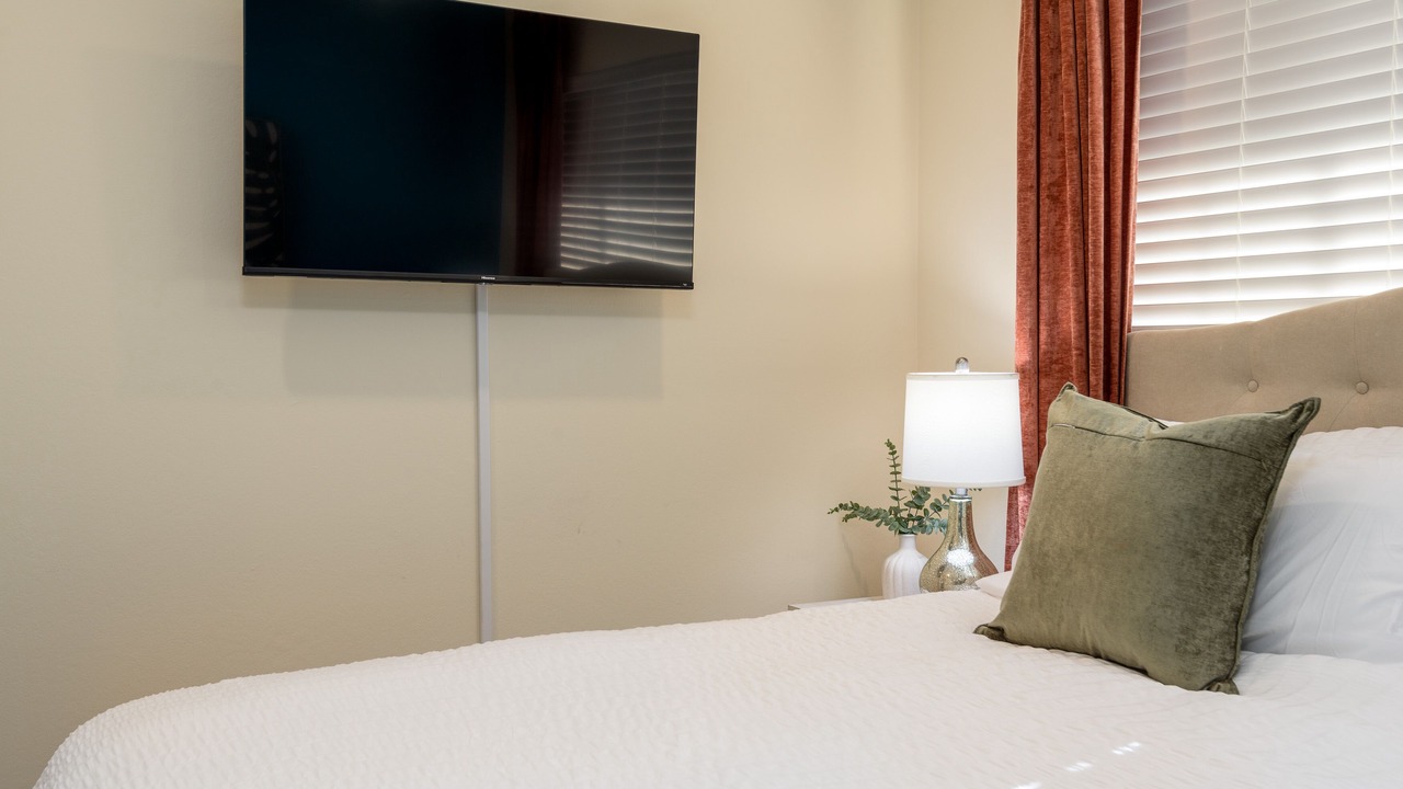 Photo of Bedroom in Farm Hills