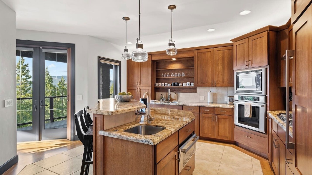 Photo of Kitchen in Gold Mountain