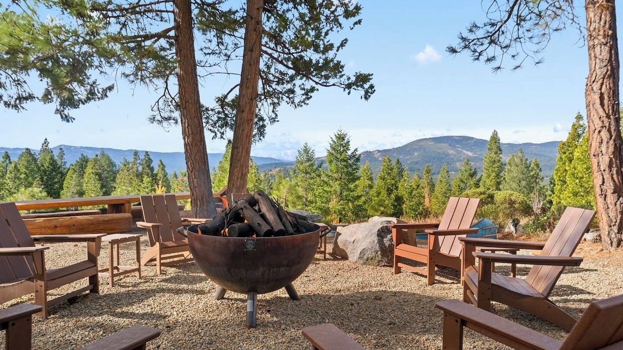 Photo of Outdoor in Gold Mountain