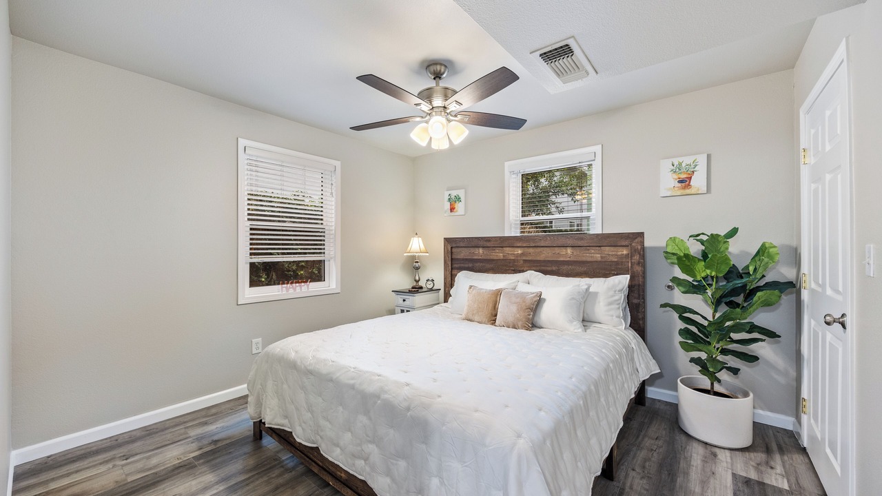 Photo of Bedroom in Midtown Sacramento