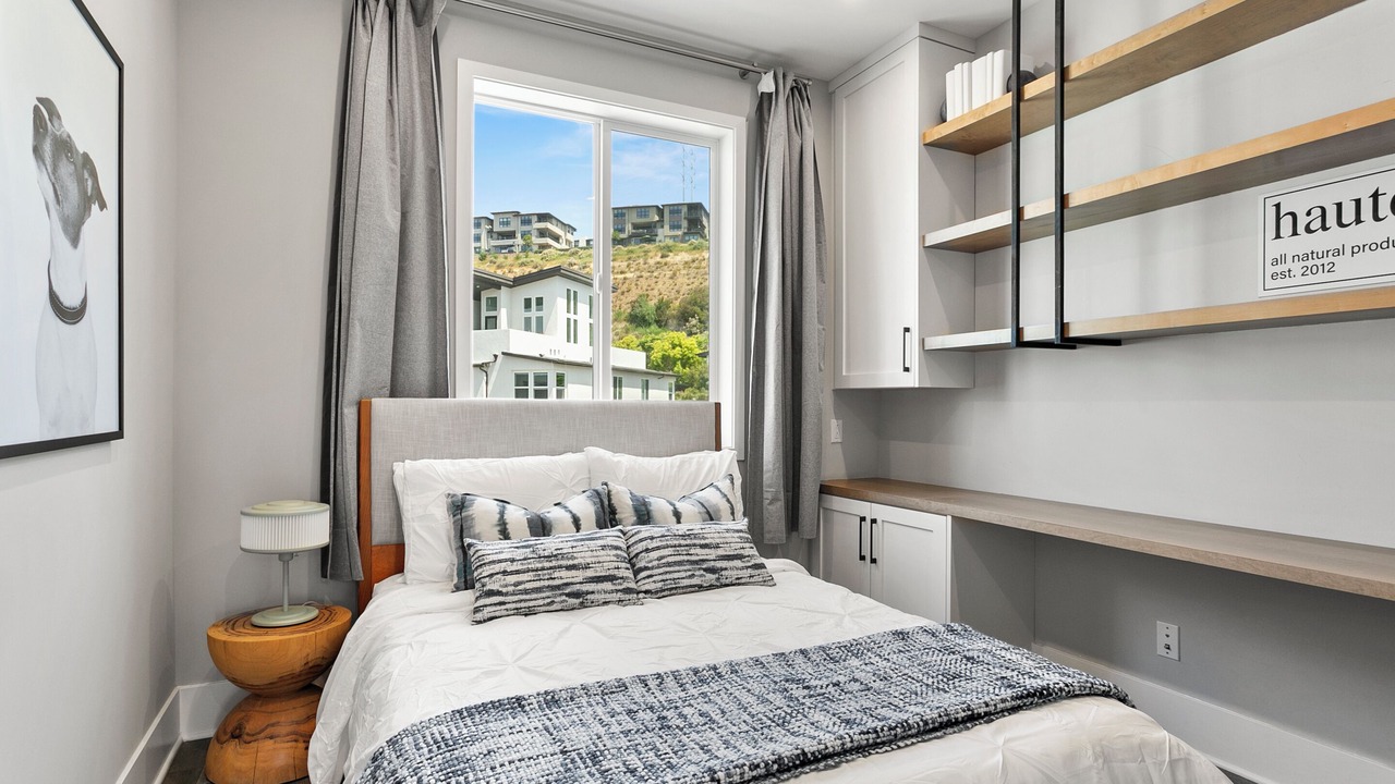 Photo of Bedroom in Serra Mesa
